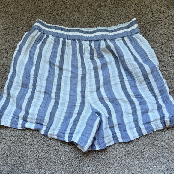 Beachlunchlounge Blue & White striped shorts size small - Picture 7 of 7